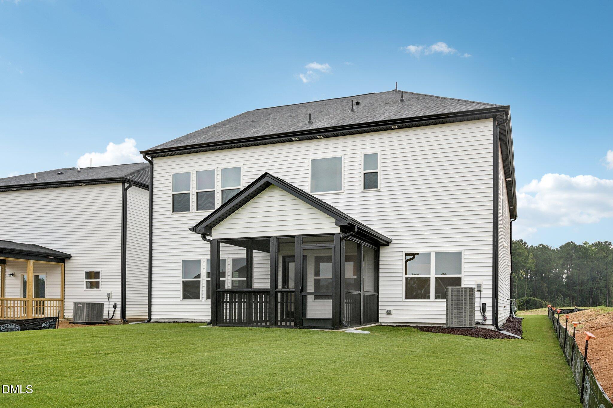 1626 Immagene Way 74