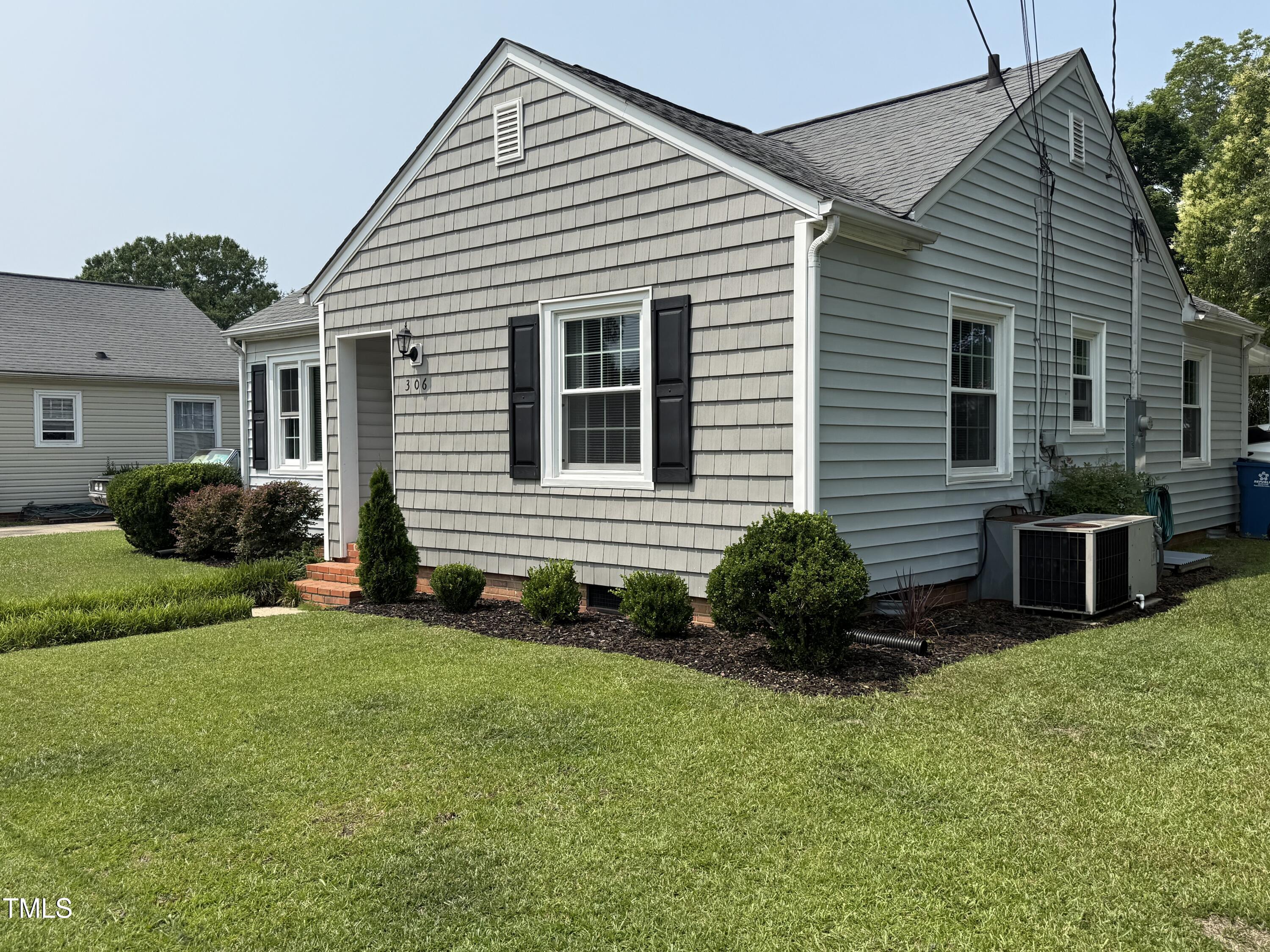 306 W Canary Street