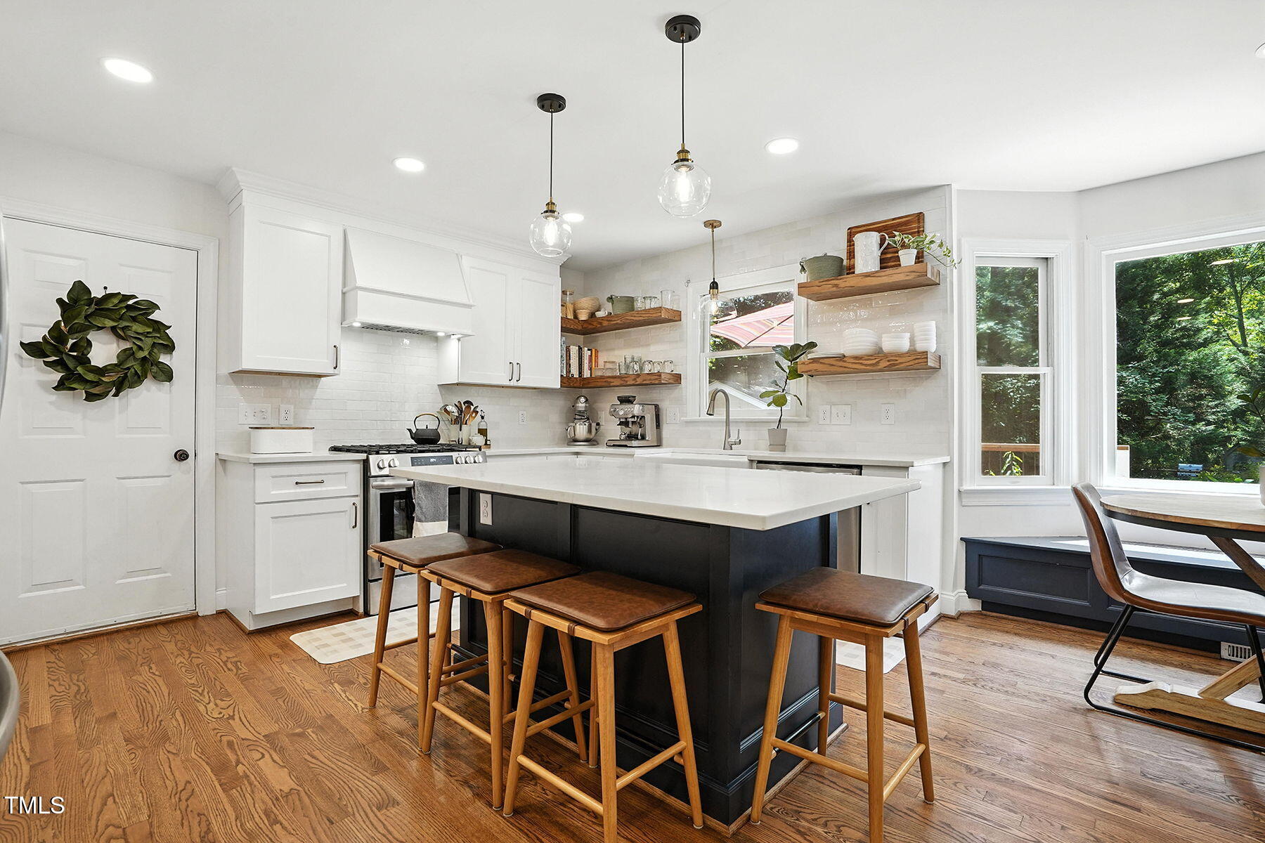 633 St. Vincent Drive