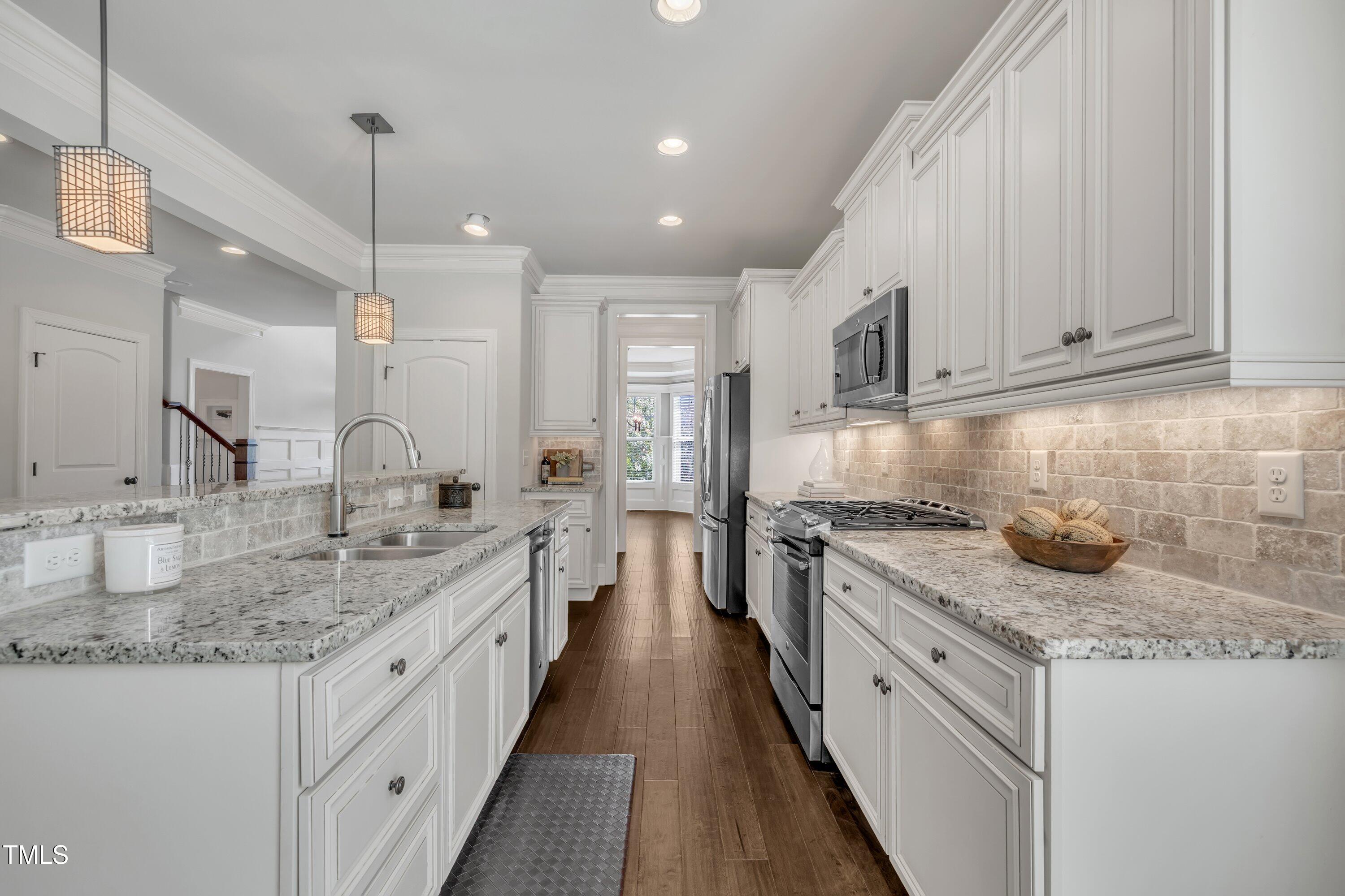 Rolesville, North Carolina 27571, United States, 4 Bedrooms Bedrooms, ,4 BathroomsBathrooms,Residential,Pending,135729