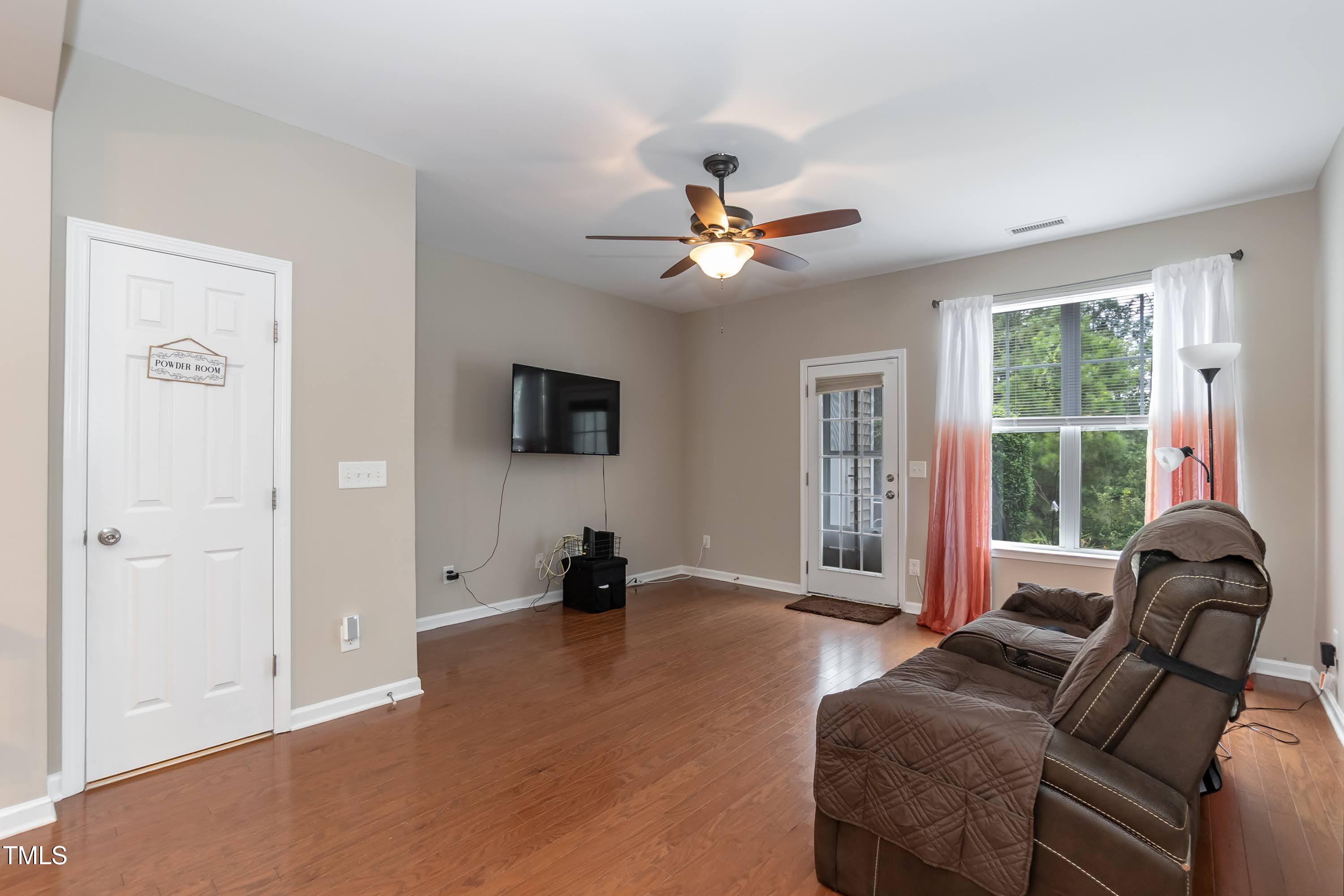 100 Stratford Lakes Drive 150