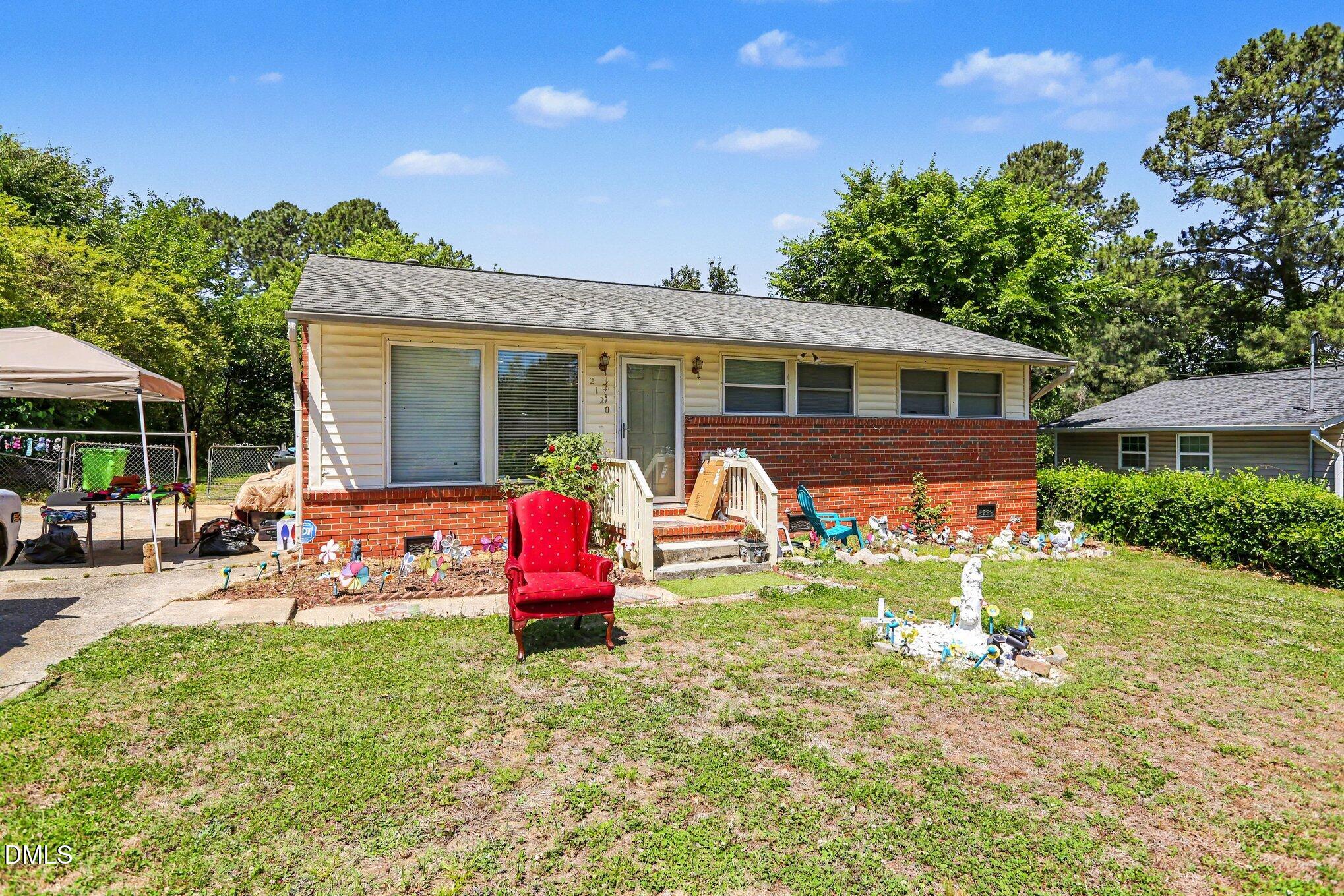 2120 Gilliam Lane