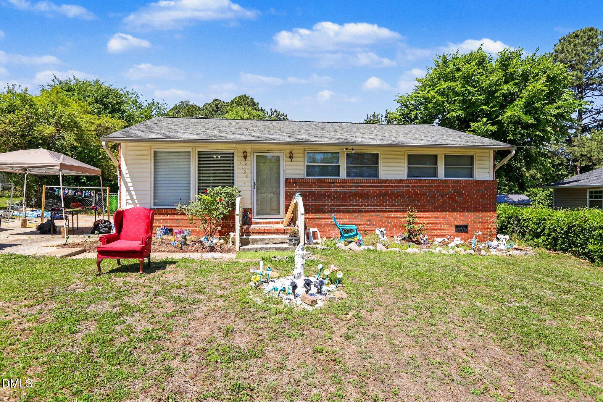 2120 Gilliam Lane