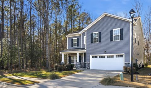 824 Kingsworth Way Angier NC 27501