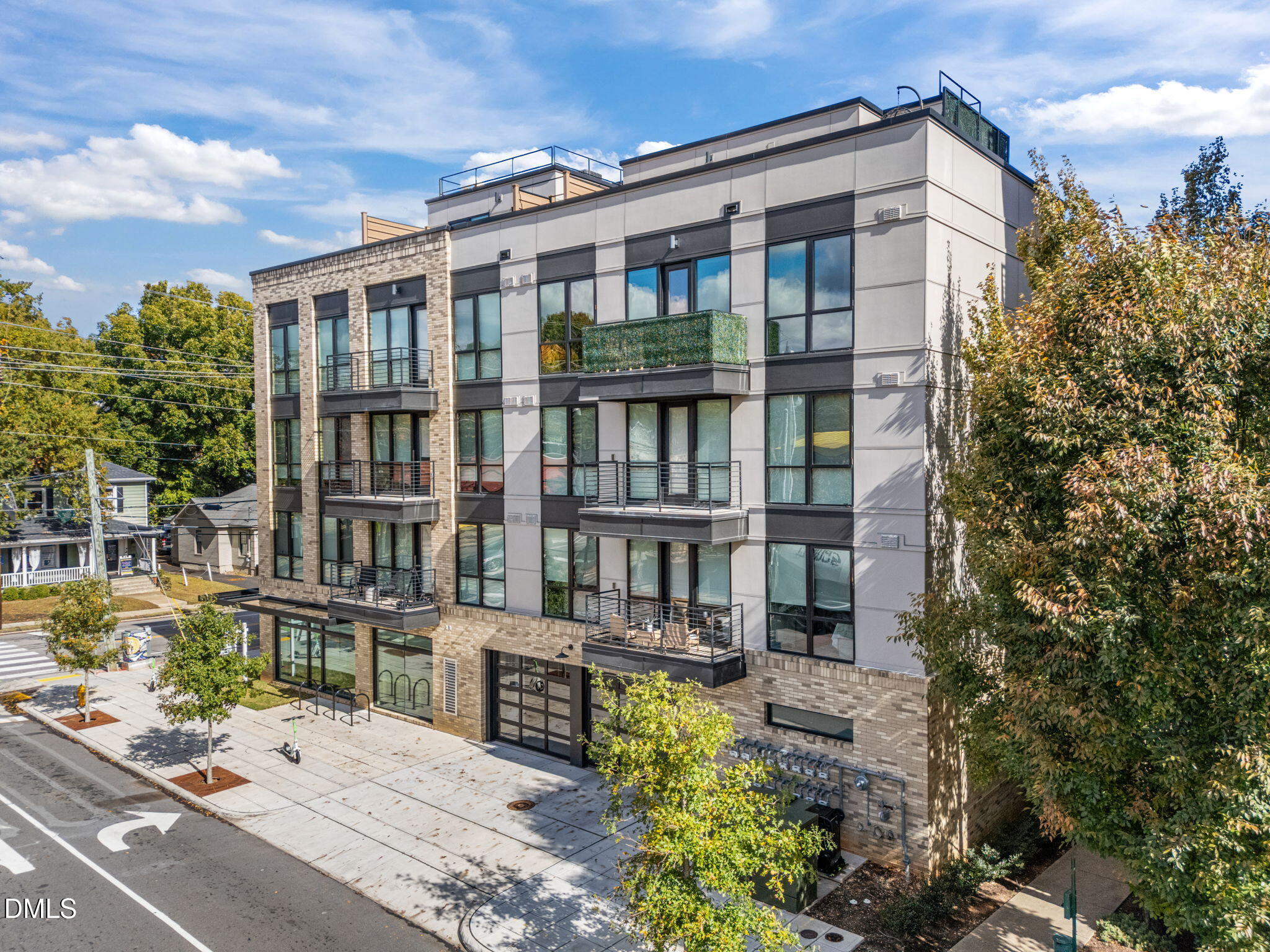 615 W Peace Street 308