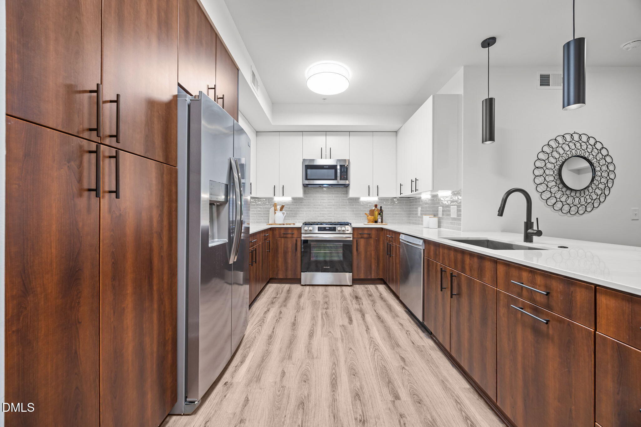 615 W Peace Street 308