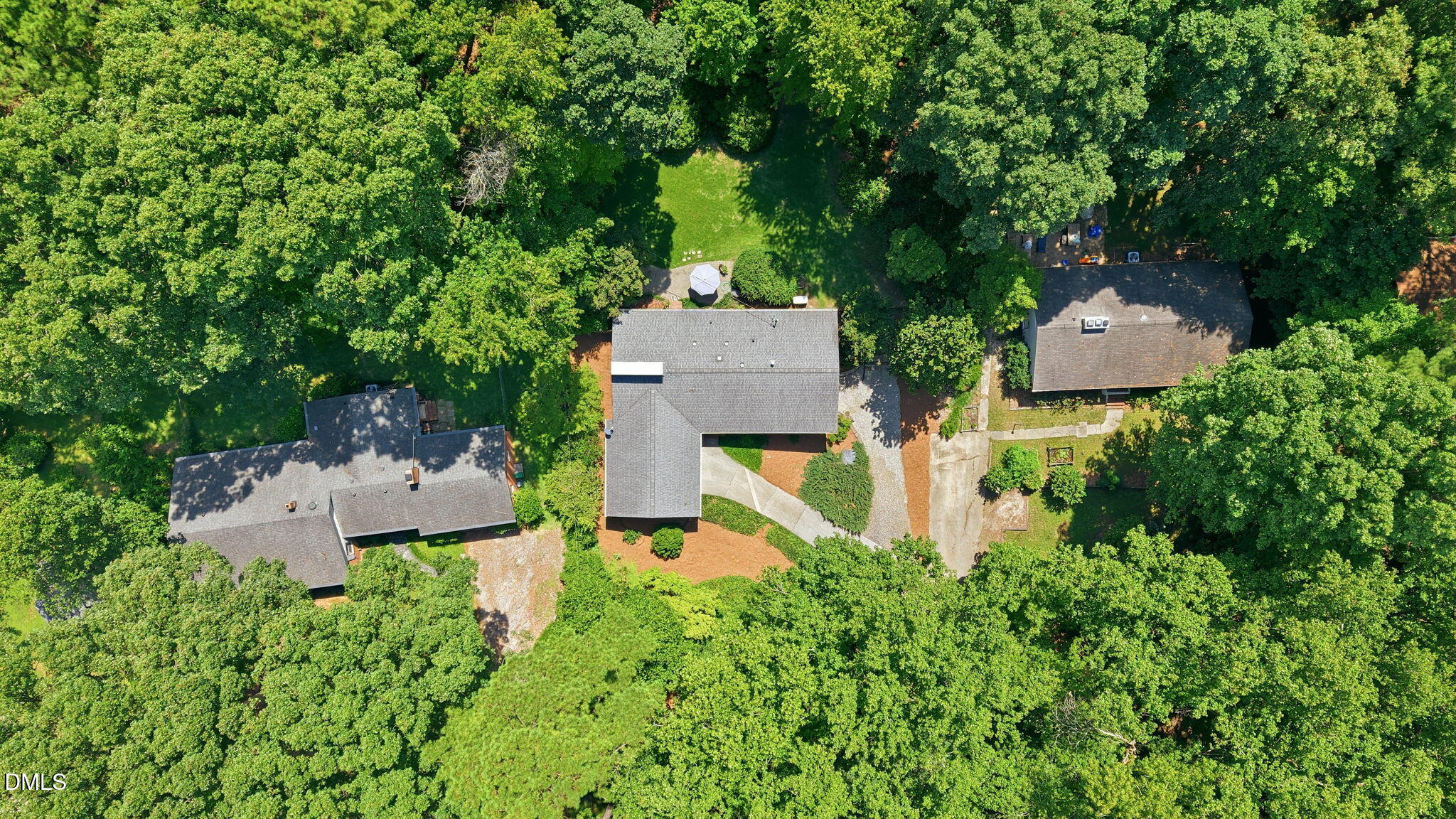 1207 Fairlane Road