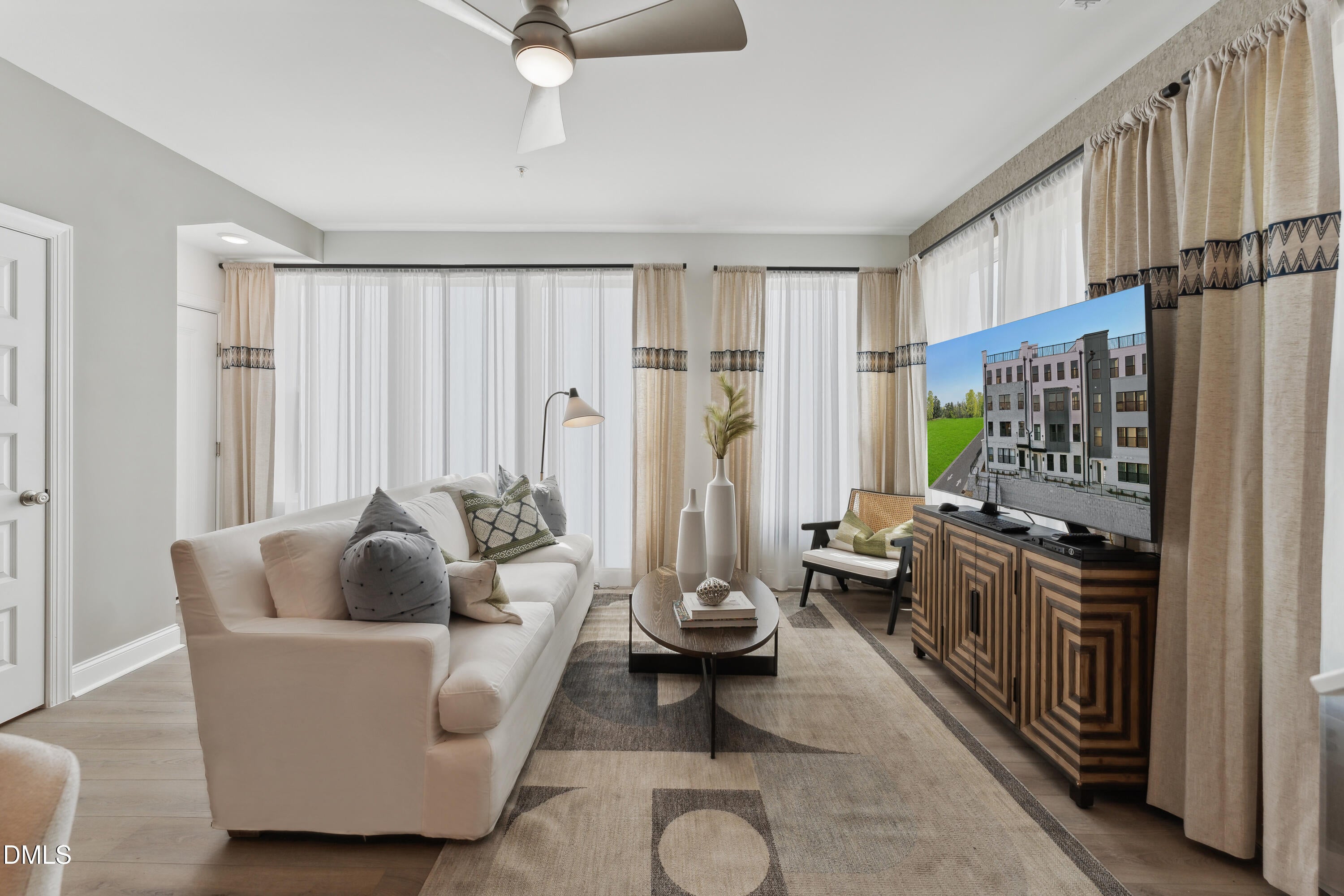 166 N White Street 100