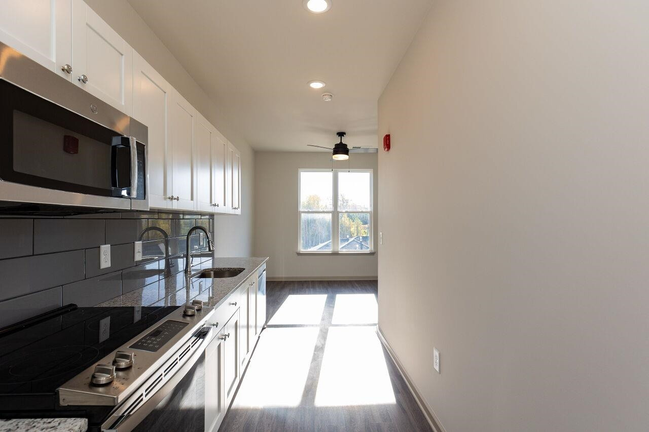 2326 Gathering Sq Court