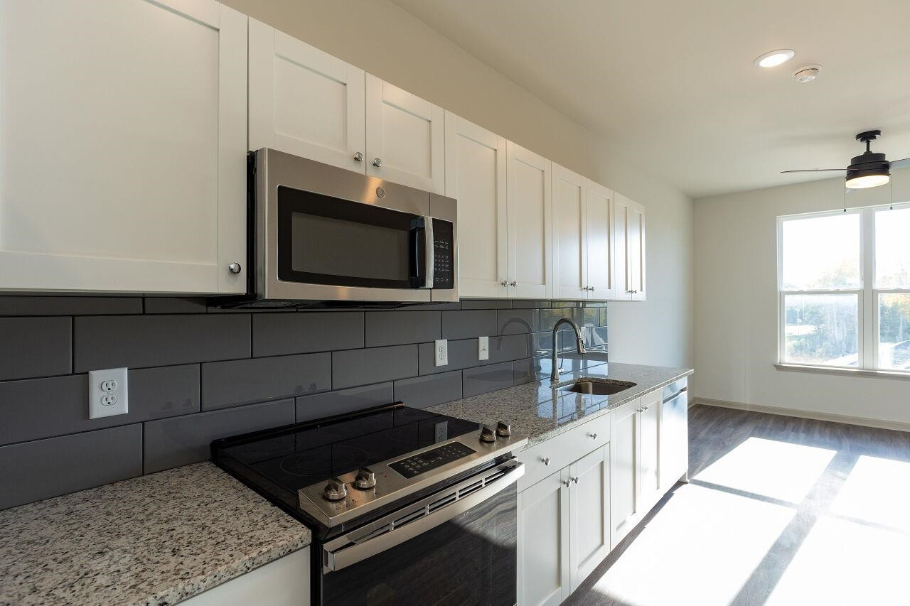 2326 Gathering Sq Court