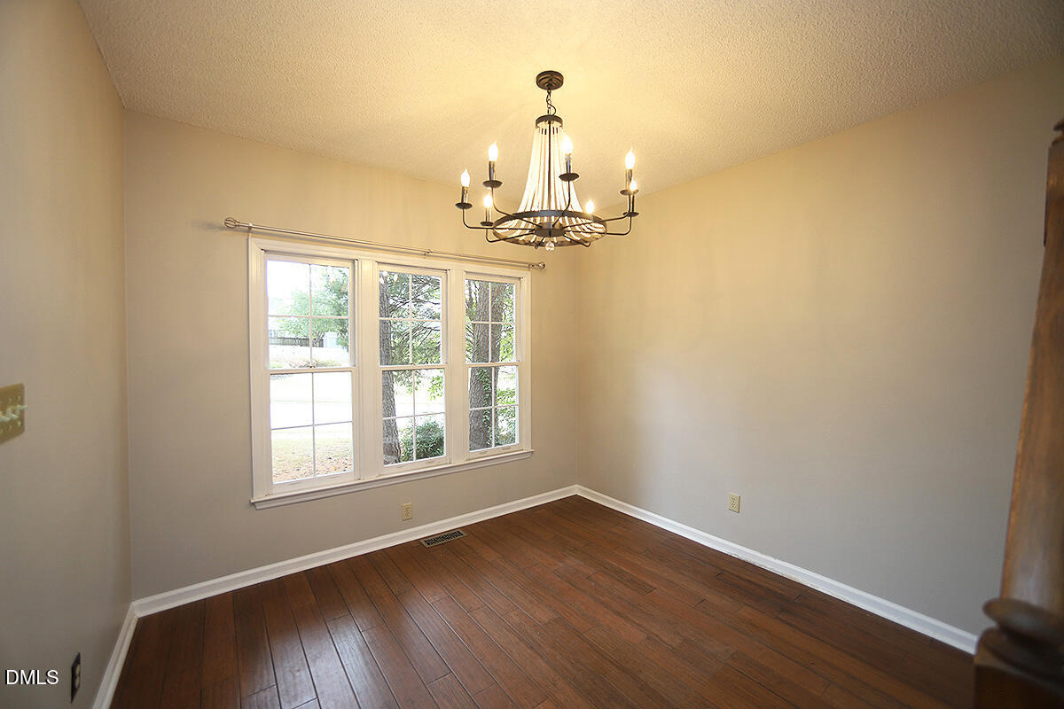 995 St Catherines Drive