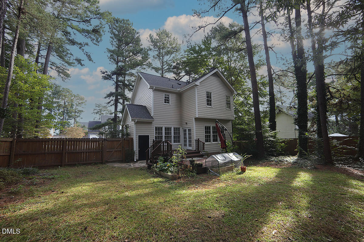 995 St Catherines Drive