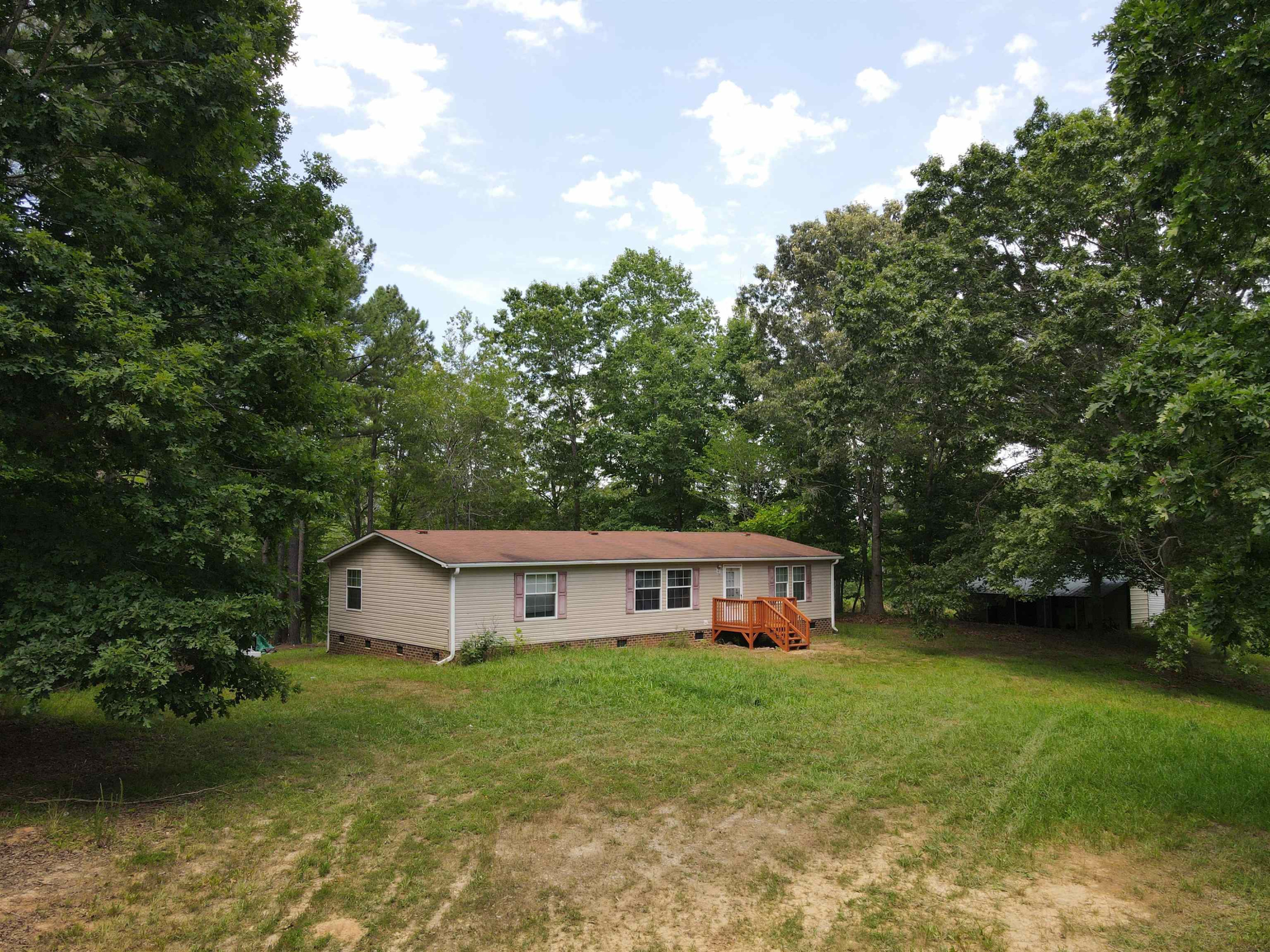 472 Eaton Ferry Road