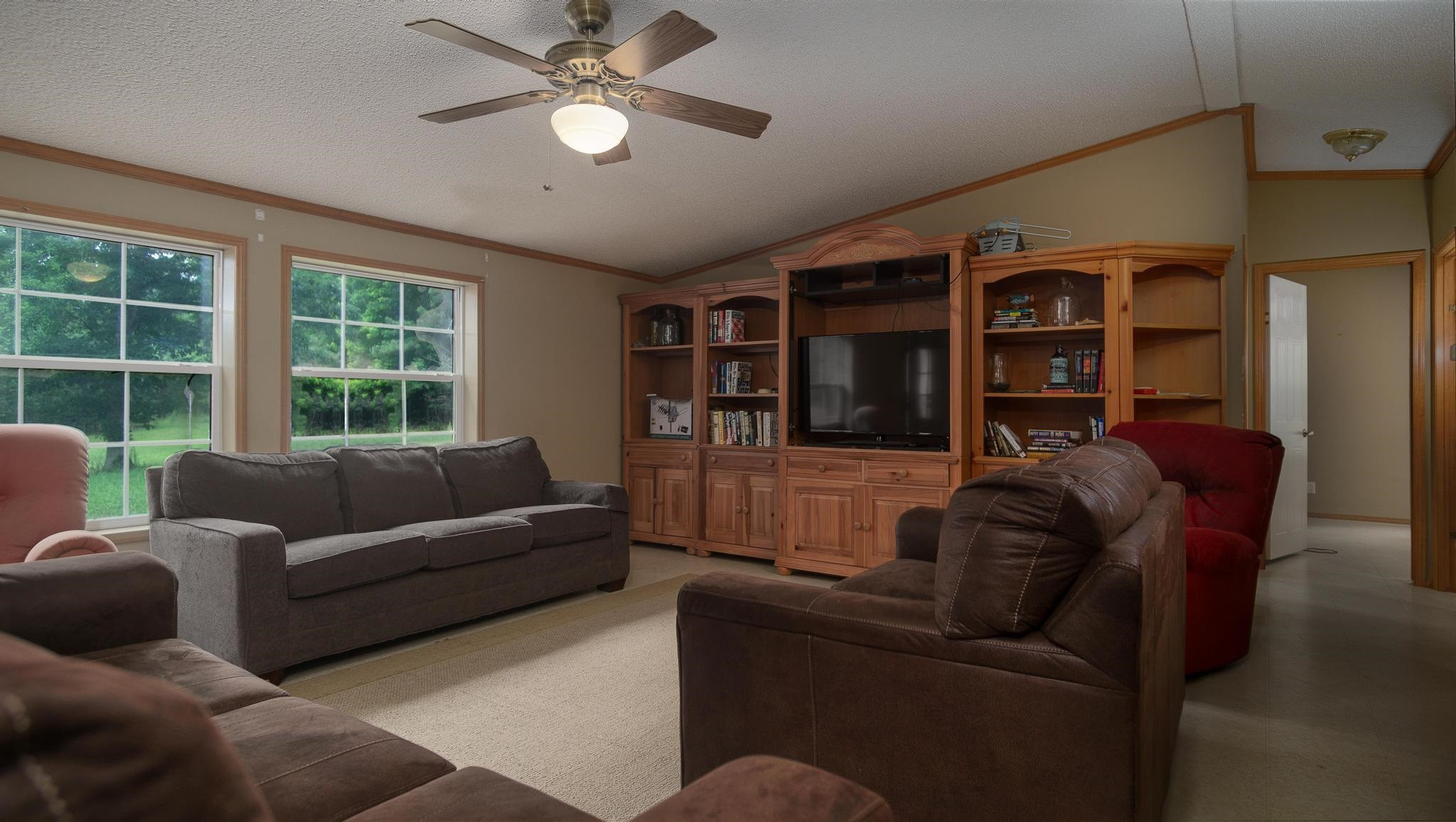 472 Eaton Ferry Road