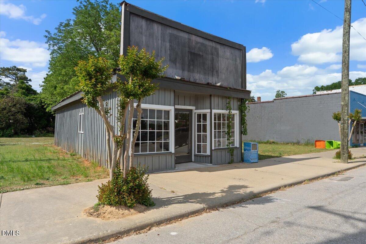 202 E North Main Street