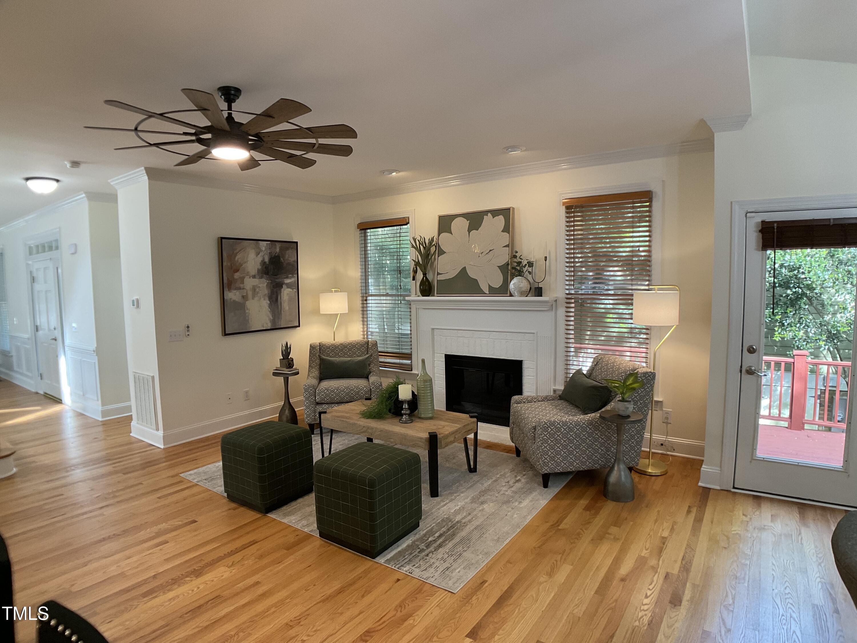 409 Parkside Circle