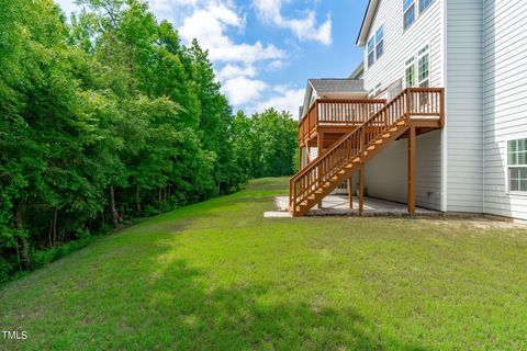 Single Family Residence in Apex NC 2025 Pineola Bog Trail 63.jpg