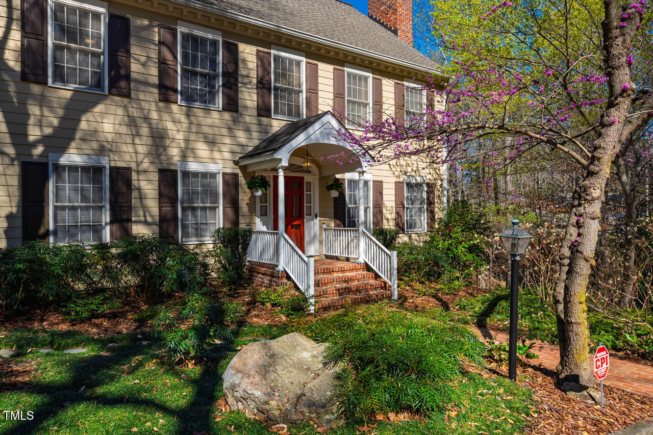 213 Huntington Drive