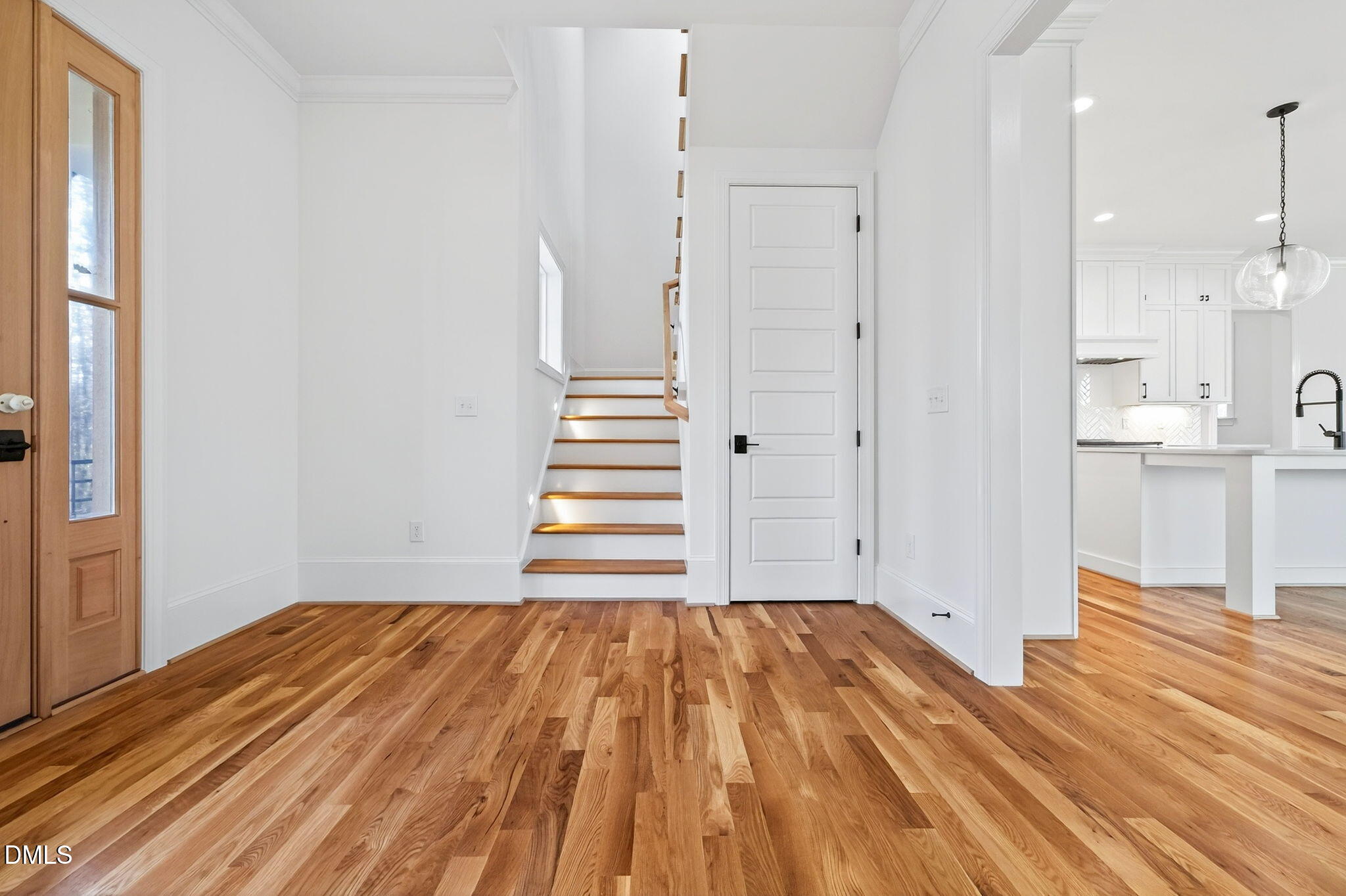 Raleigh, North Carolina, 27606, United States, 4 Bedrooms Bedrooms, ,4 BathroomsBathrooms,Residential,Active,1999172