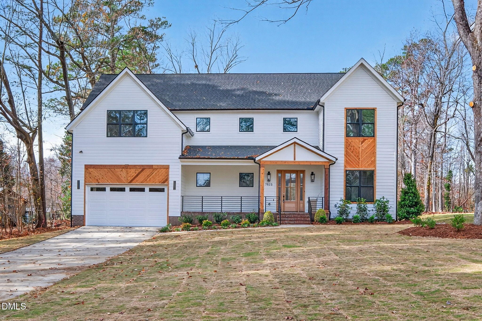 Raleigh, North Carolina, 27606, United States, 4 Bedrooms Bedrooms, ,4 BathroomsBathrooms,Residential,Active,1999172