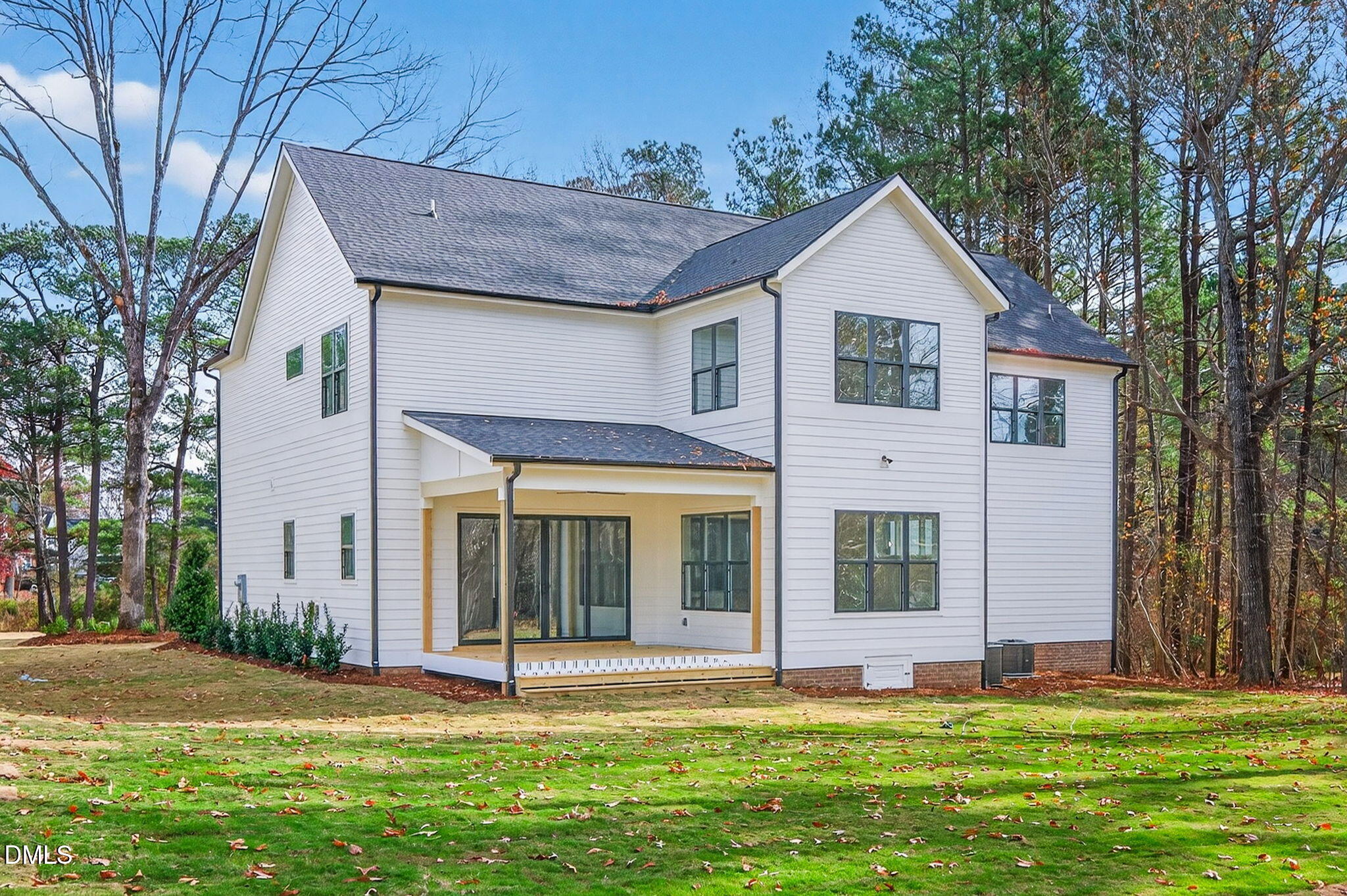 Raleigh, North Carolina, 27606, United States, 4 Bedrooms Bedrooms, ,4 BathroomsBathrooms,Residential,Active,1999172