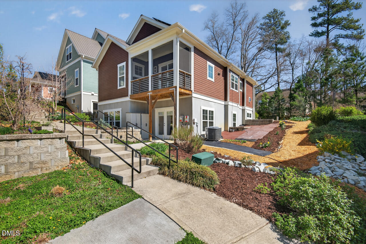 105 Fiori Hill Drive N