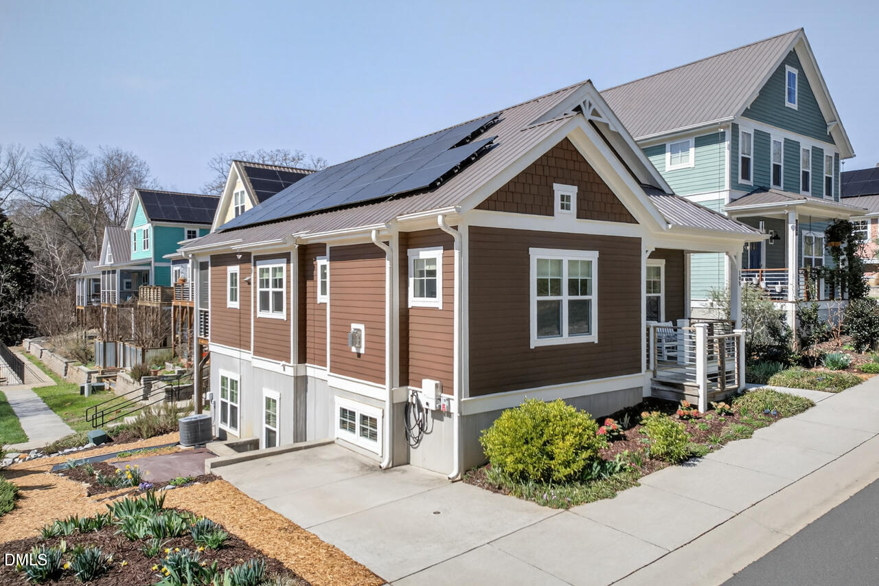 105 Fiori Hill Drive N