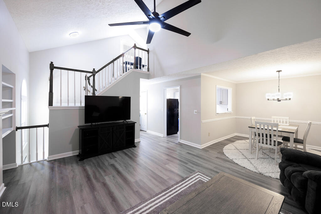 412 Oak Hollow Court