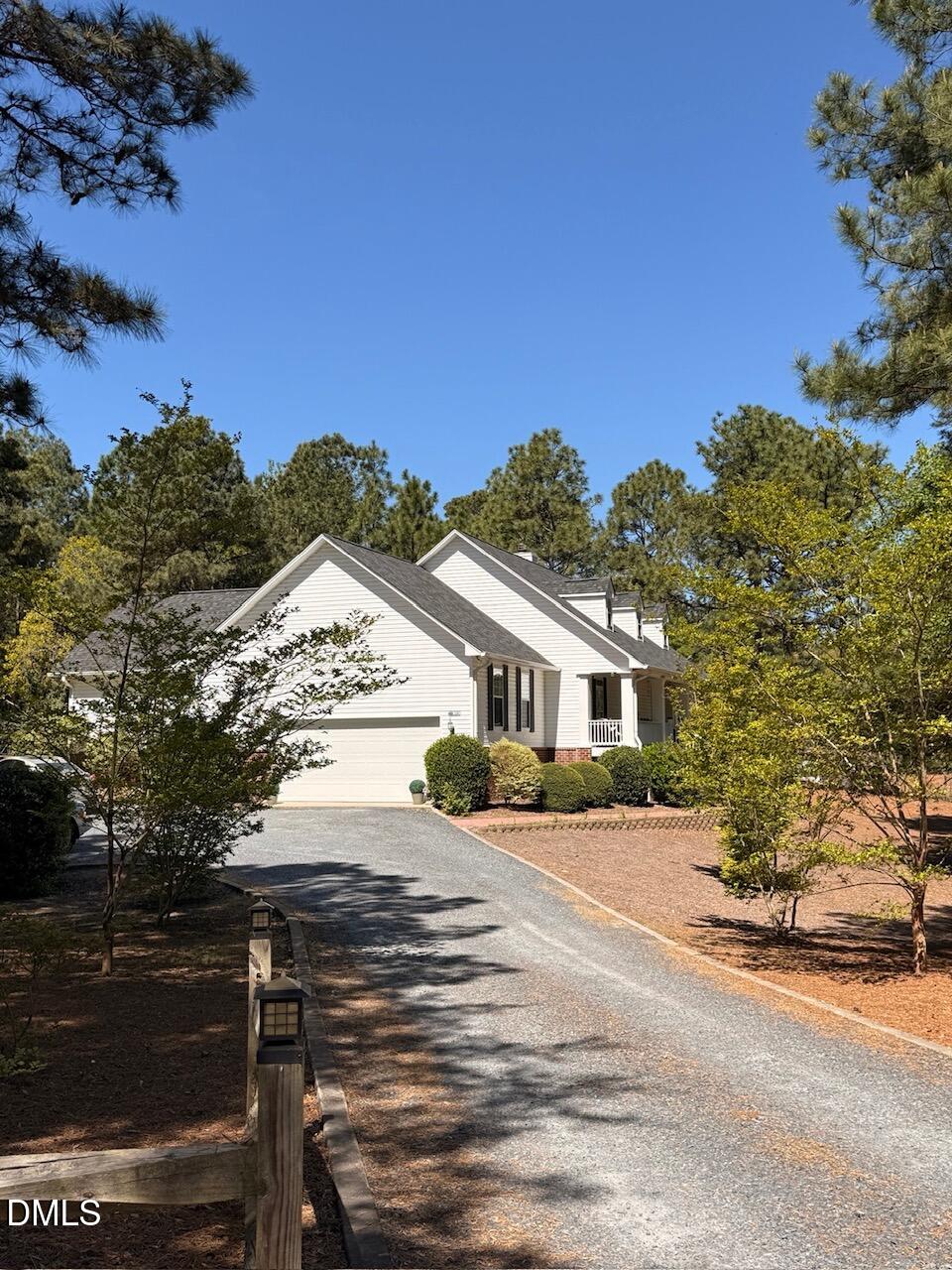 109 Sweetbriar Court