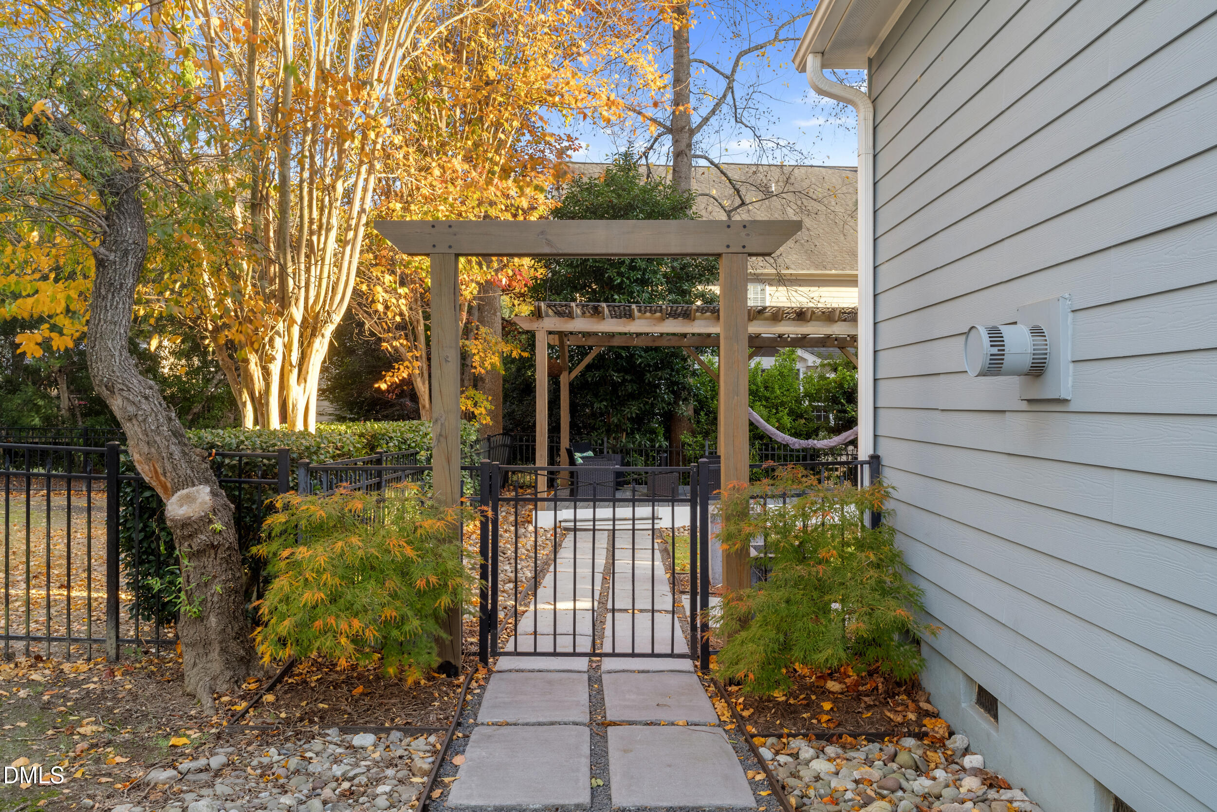 209 Meadowcrest Place