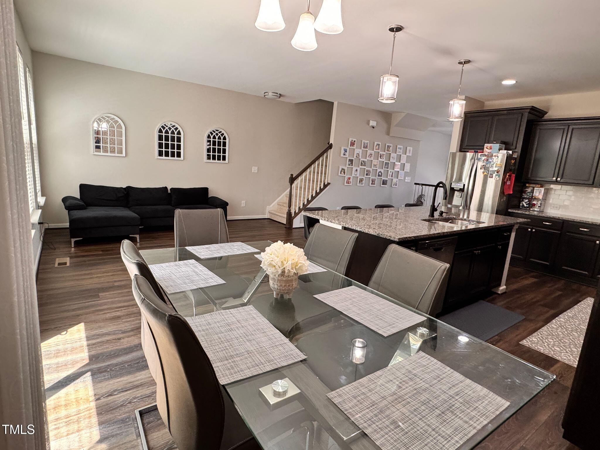 1005 Lathrop Lane