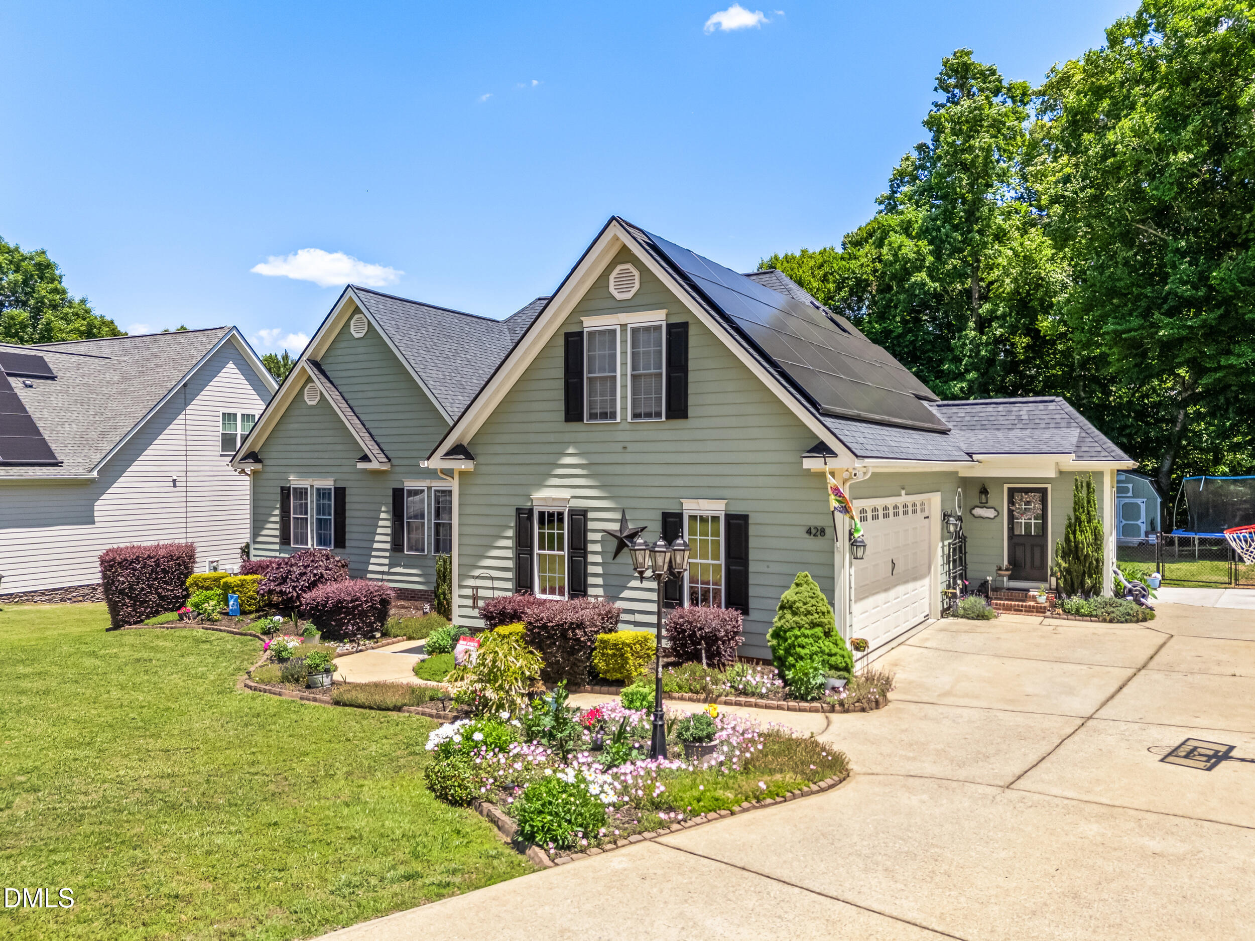 428 Broadmoor Way