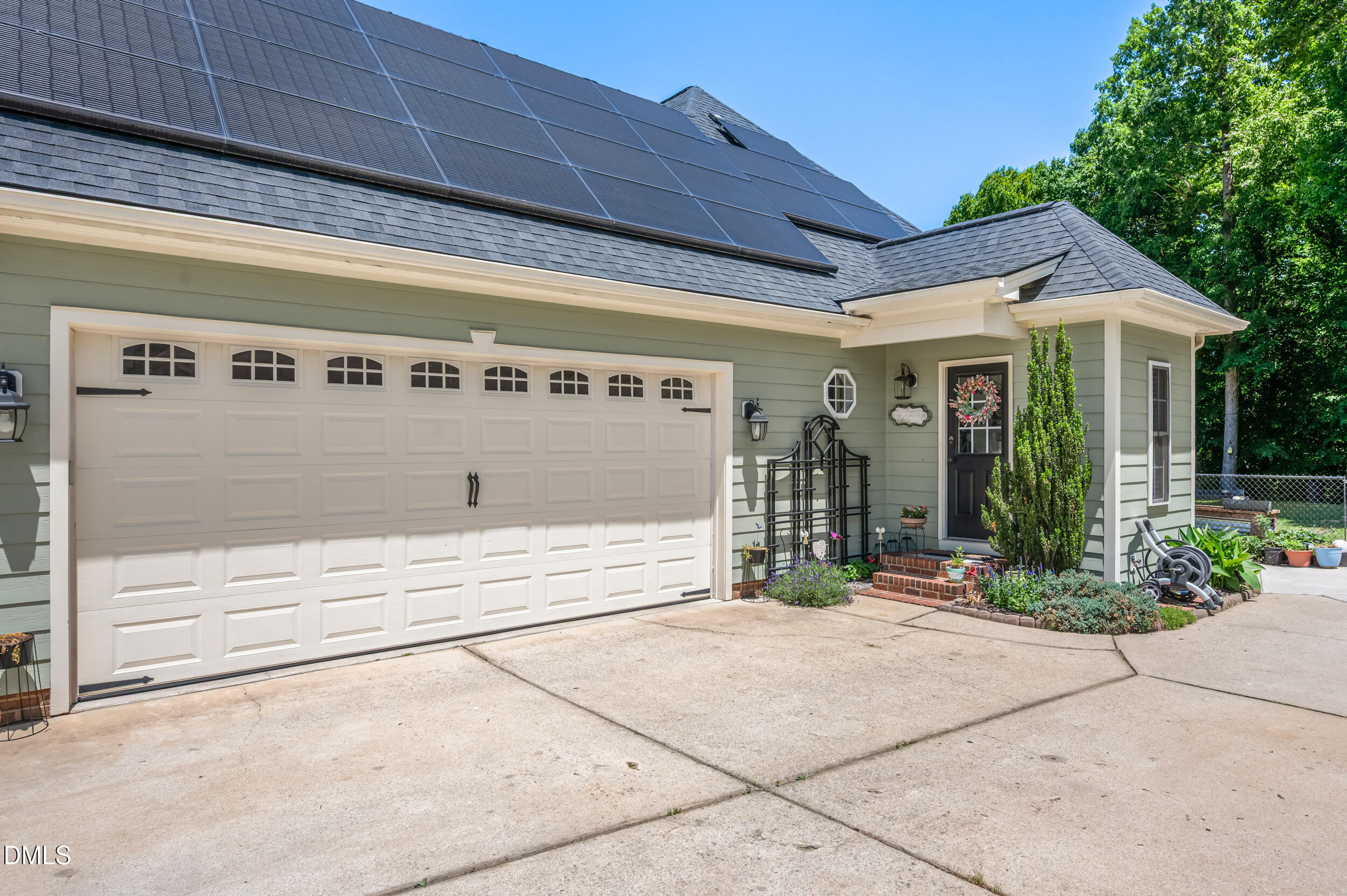 428 Broadmoor Way