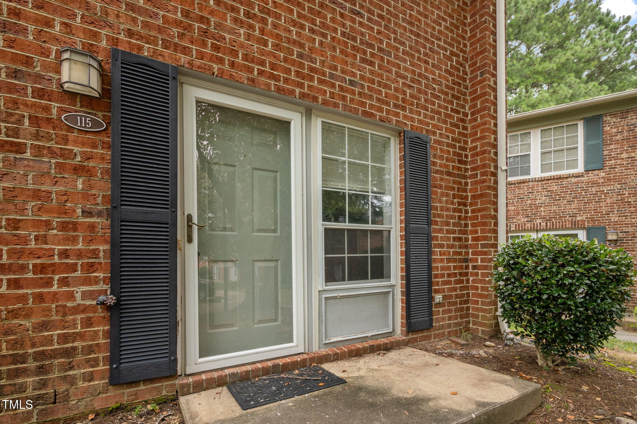 115 Coleridge Court
