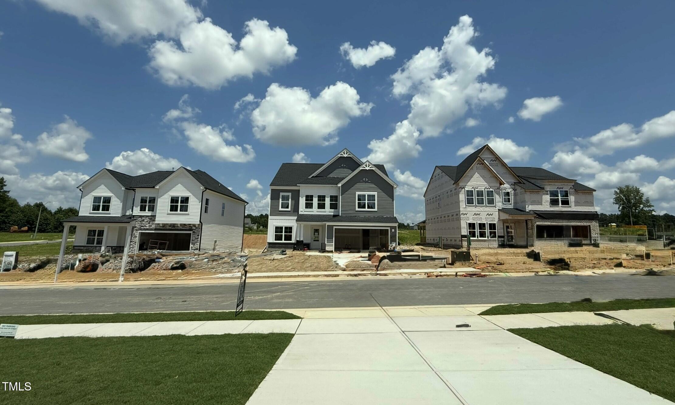 709 Compeer Way 32