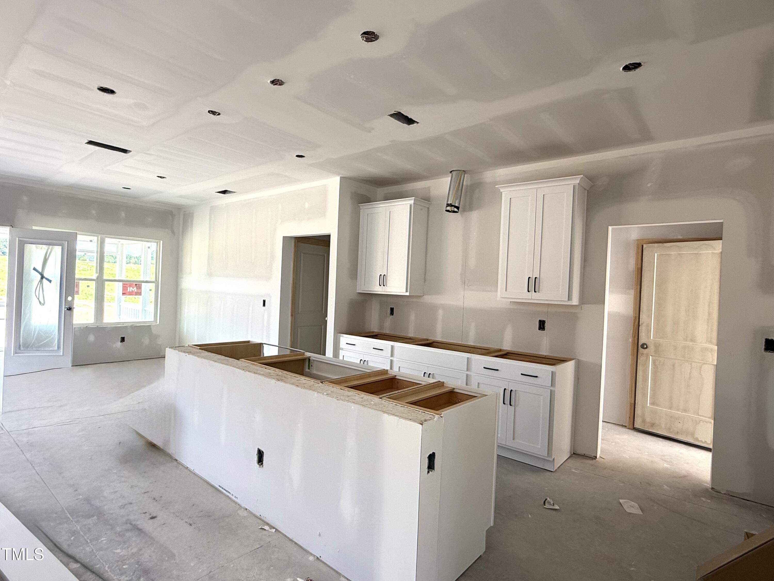 709 Compeer Way 32