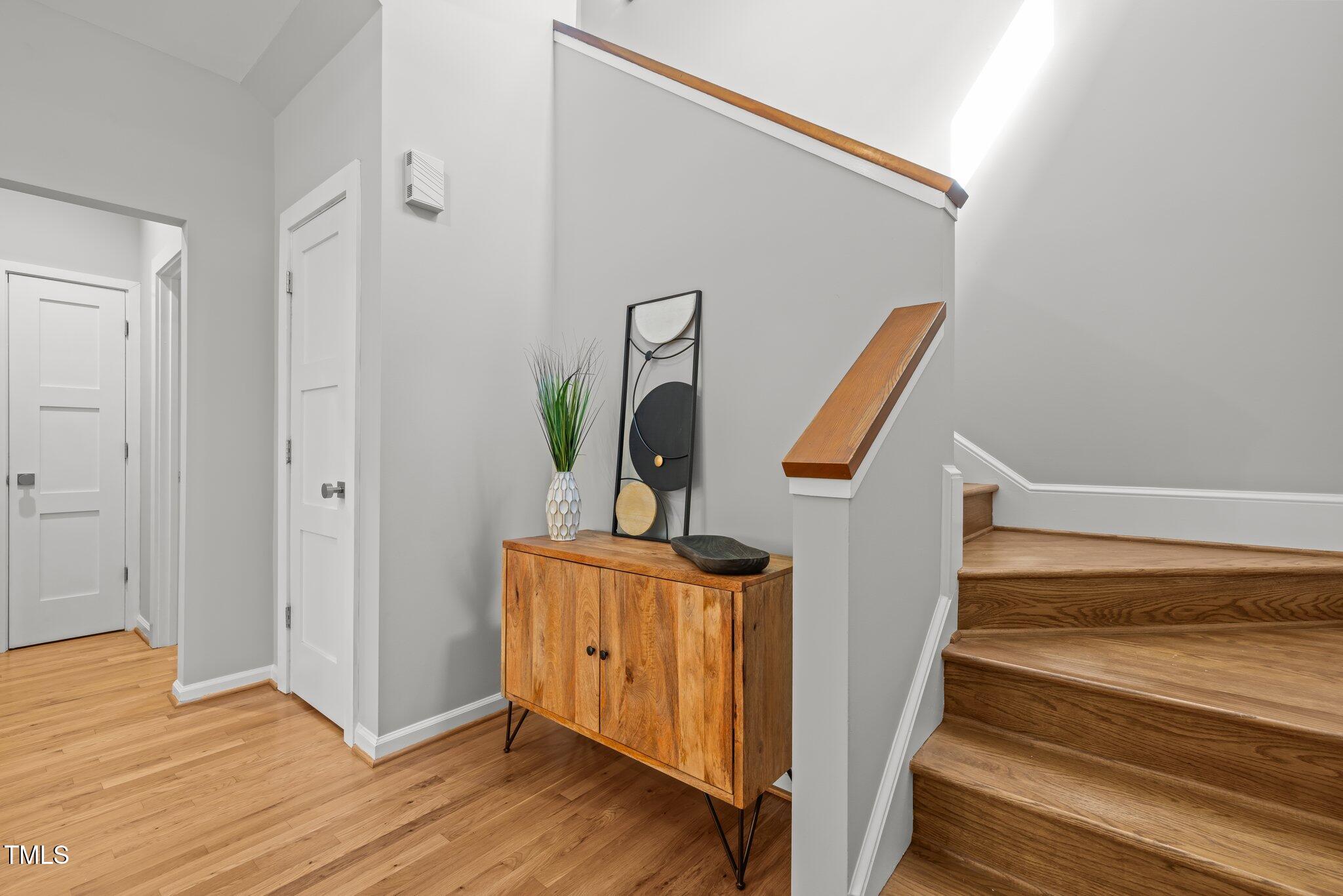 104 Glenview Place