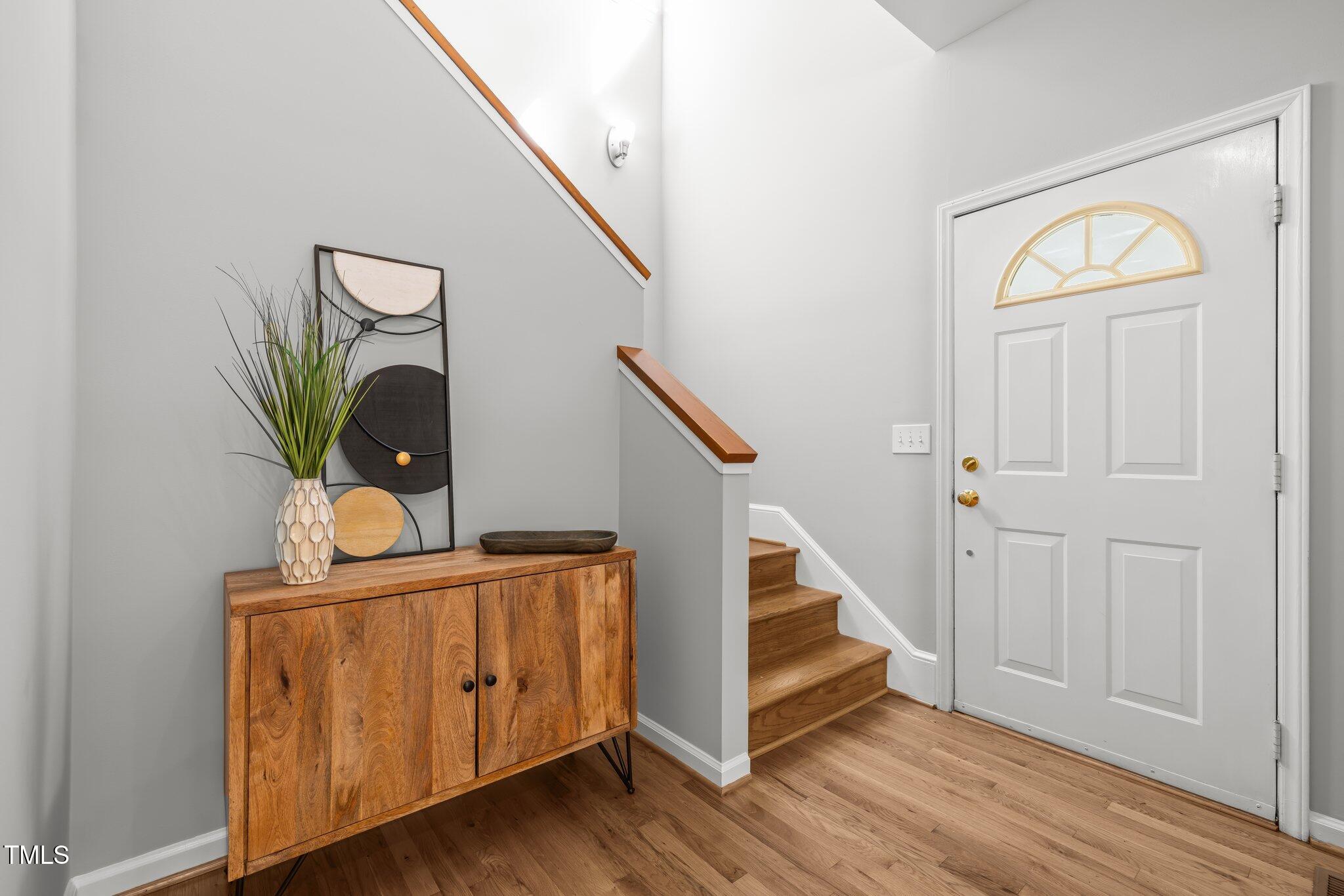104 Glenview Place