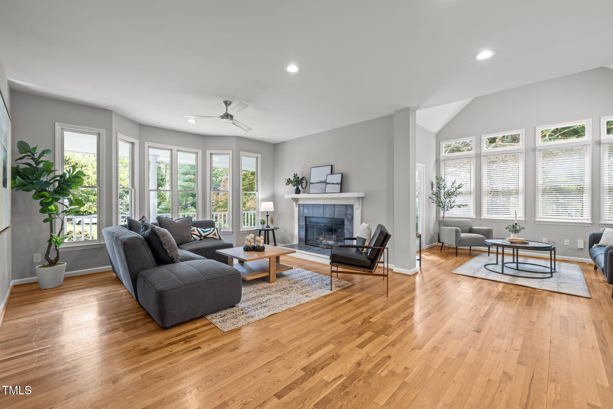 104 Glenview Place
