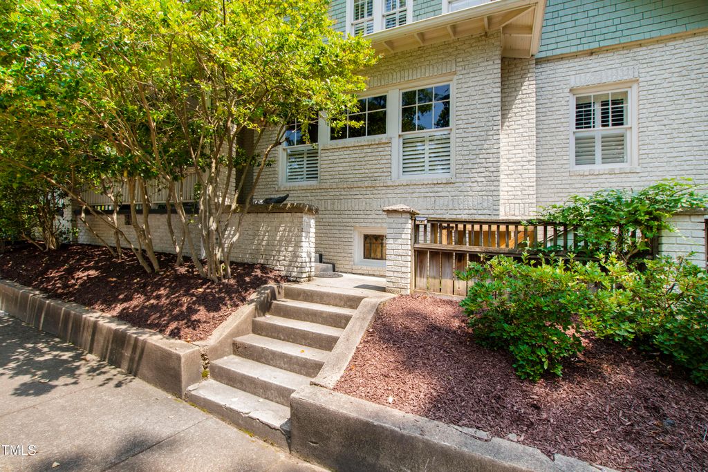 listing image 52