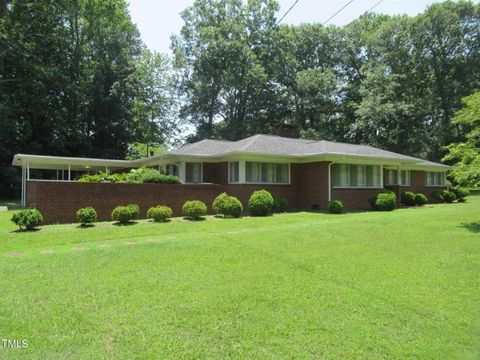 911 W Sixth Street Siler City NC 27344