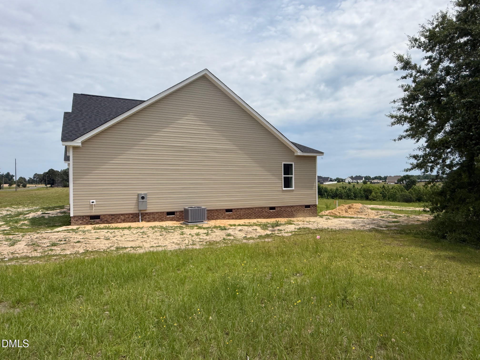 430 Chic Ennis Road