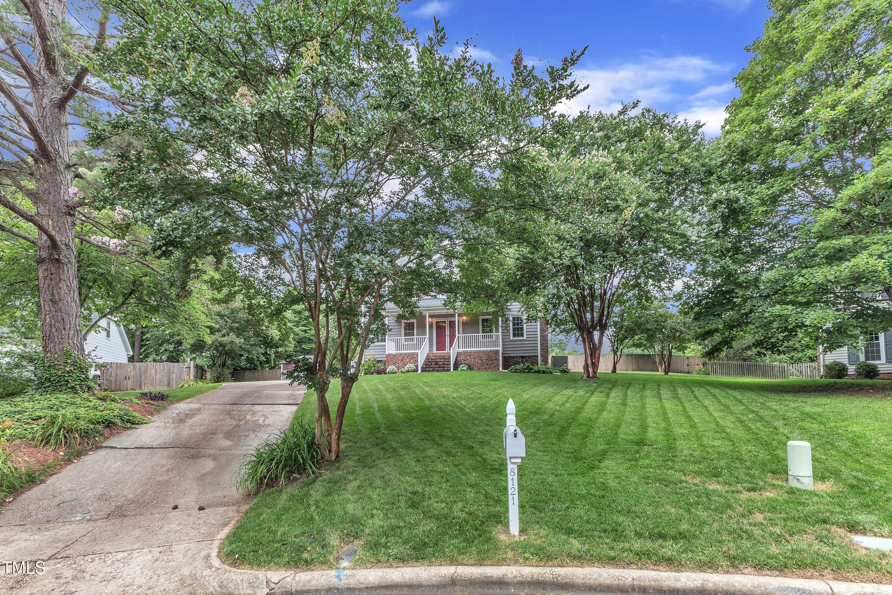 8121 Bentwood Place