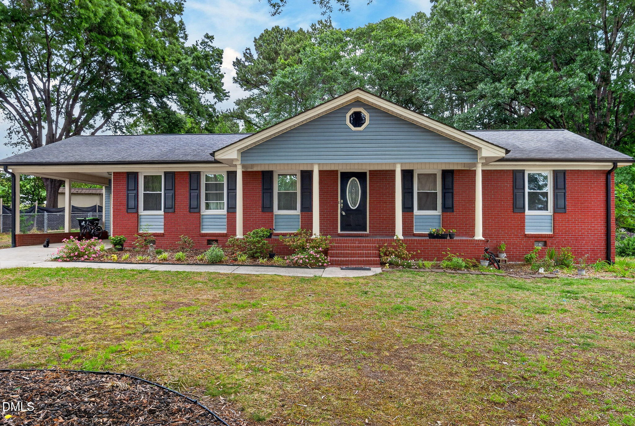 102 W Merlin Drive