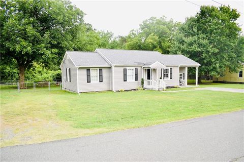 A home in Elon