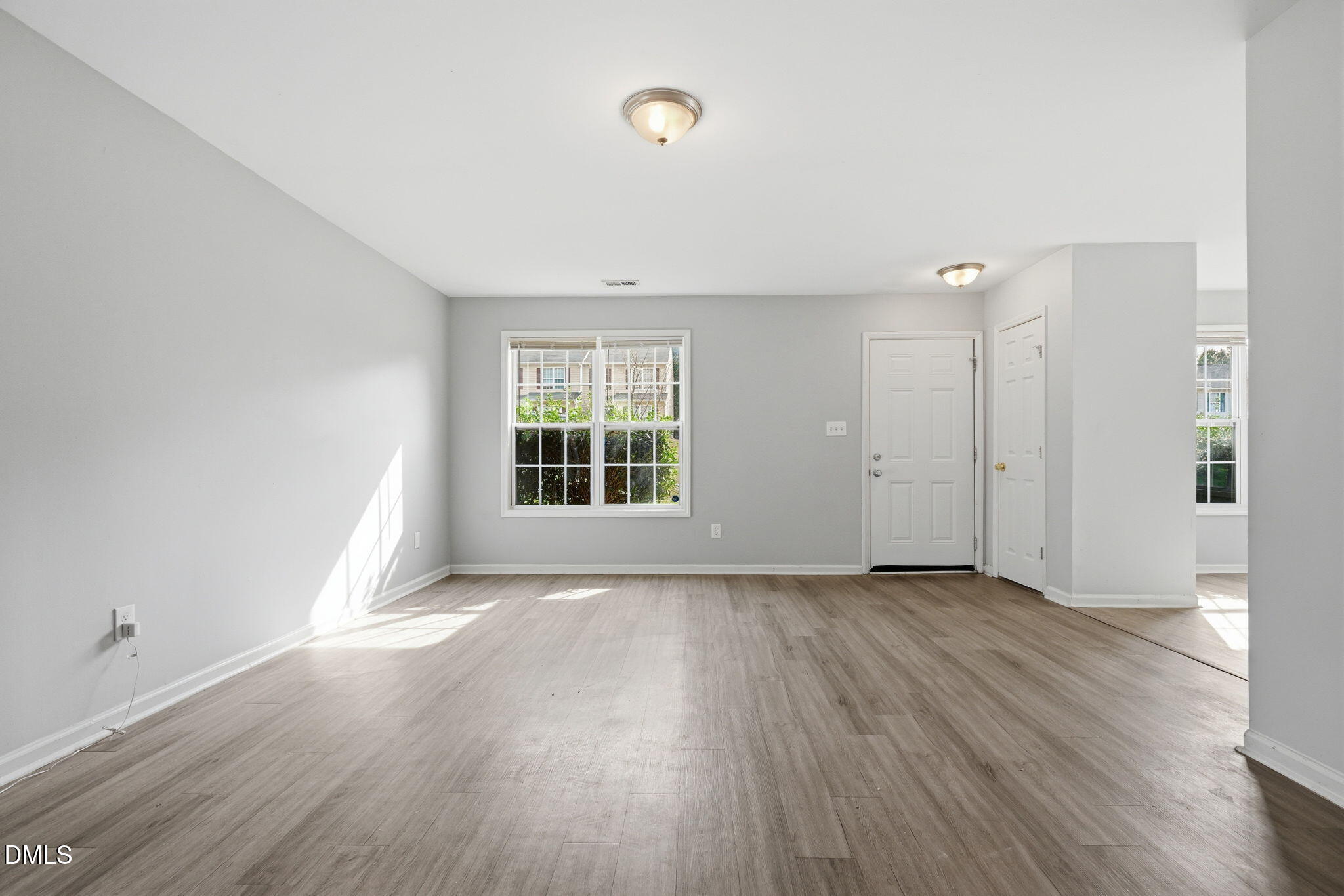 2826 Herndon Village Way