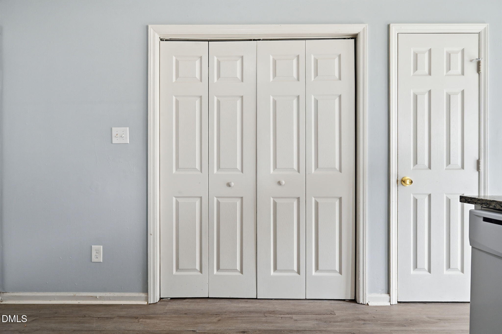 2826 Herndon Village Way