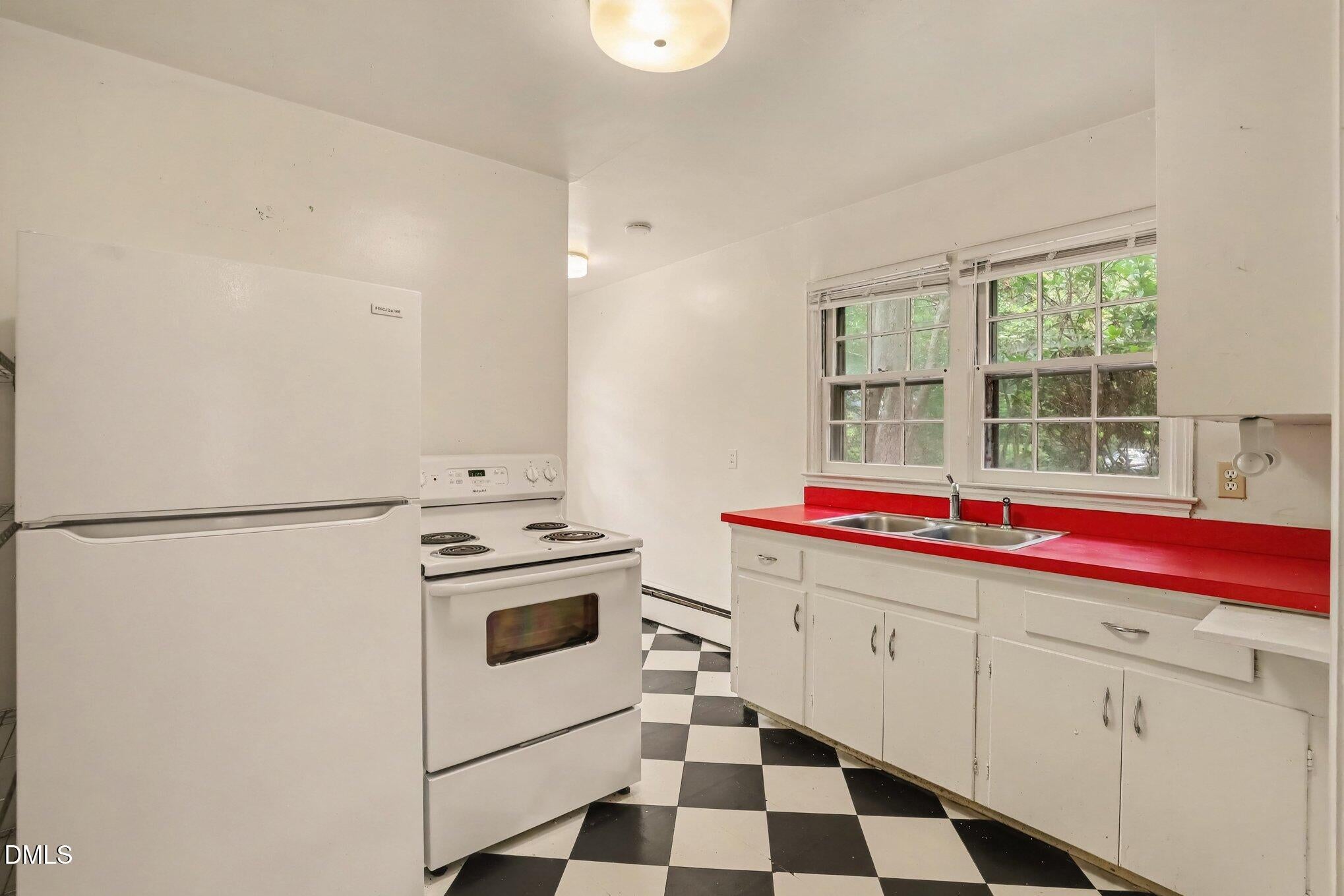 423 Whitehead Circle