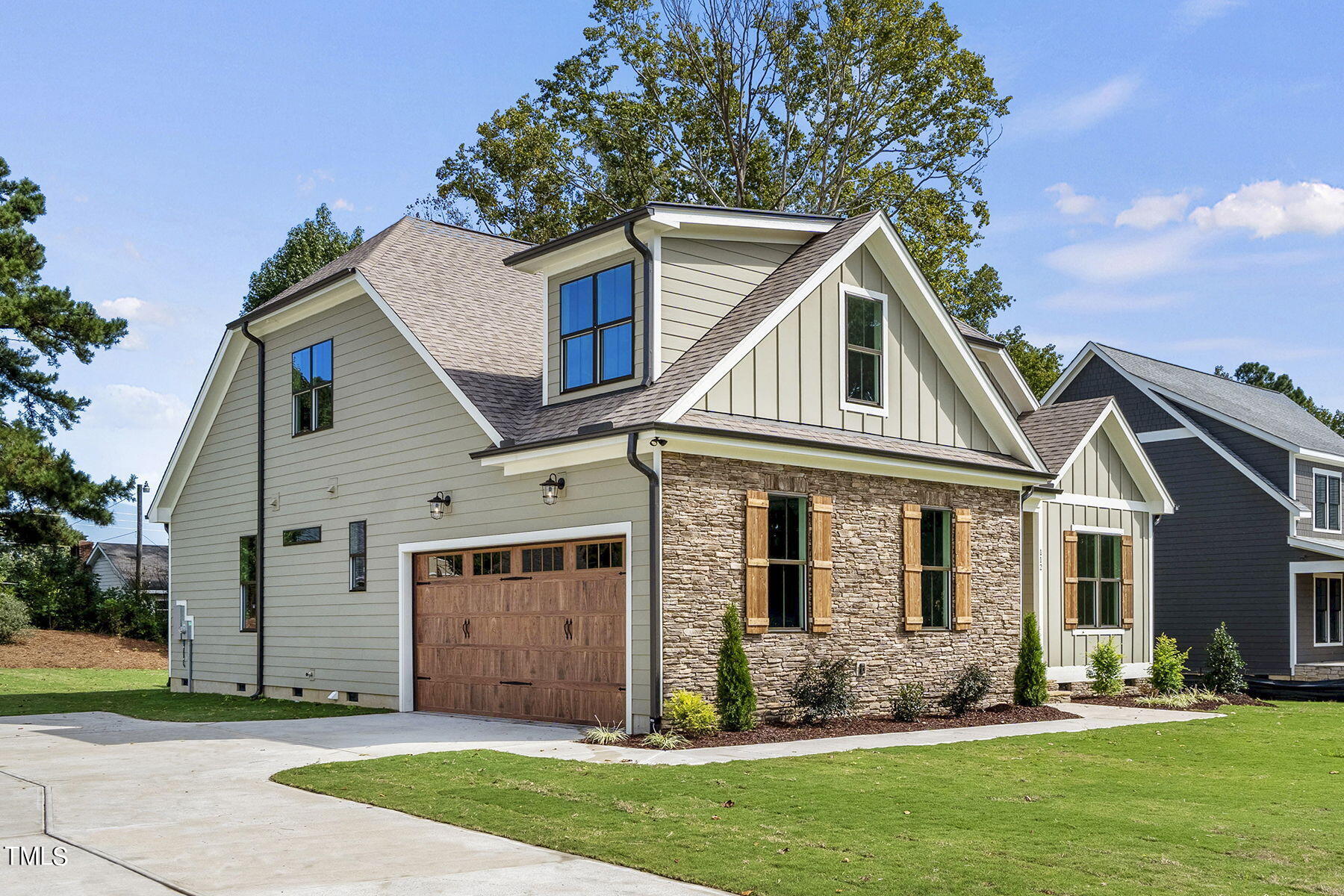 112 Lambert Lane