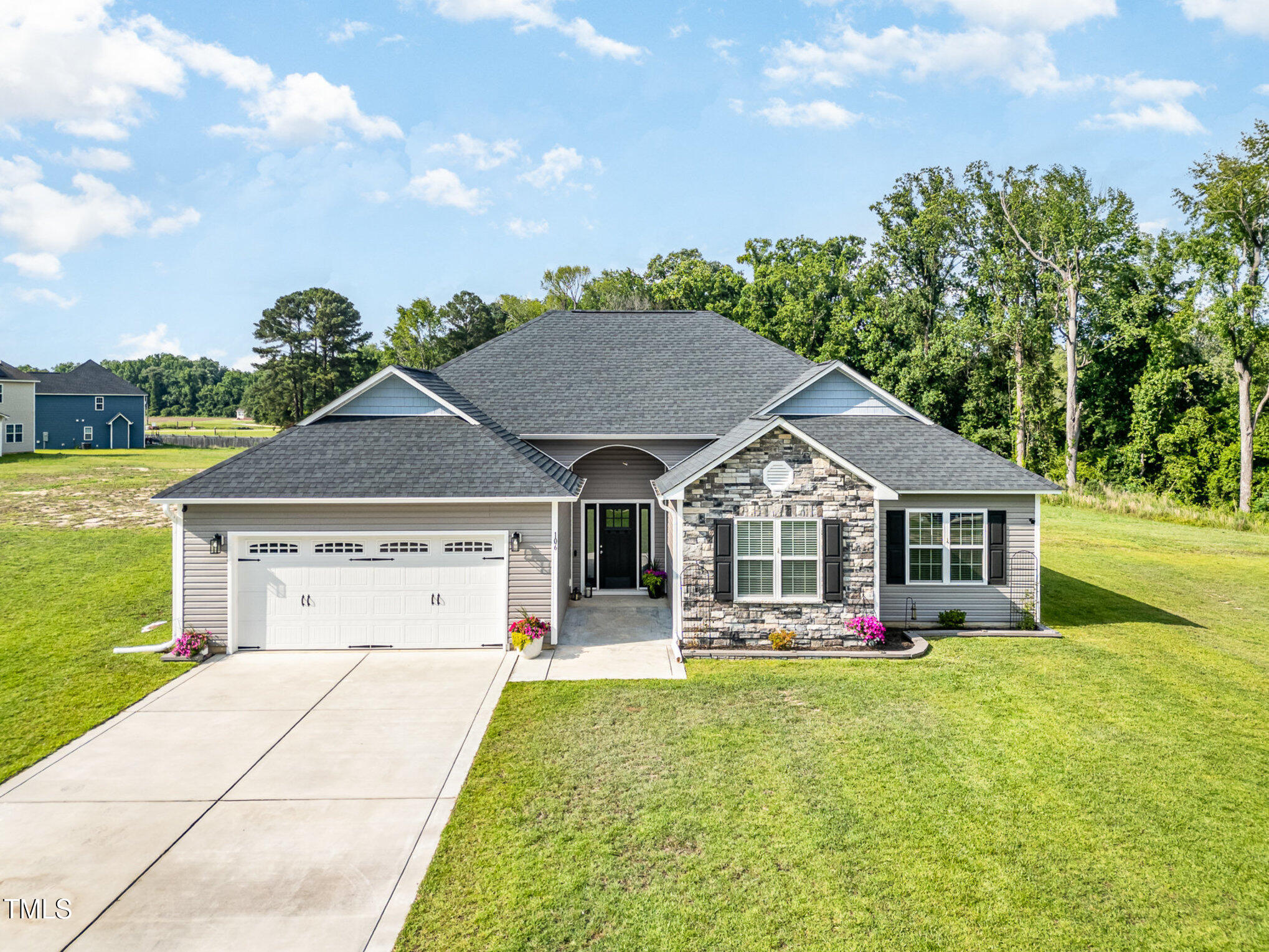 106 Gabor Lane